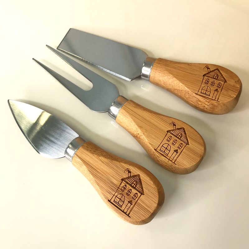 Personalised cheese tools with your own artwork
