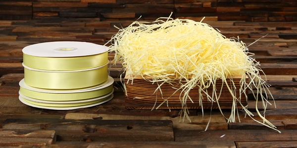 LIGHT-YELLOW-BABY-MAIZE-COLOR-SHREDDED-PAPER-GIFT-BAG-FILLER-RIBBON-617-BABY-MAIZE